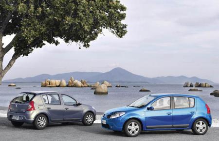 http://www.highmotor.com/wp-content/uploads/2007/09/2daciasandero.jpg